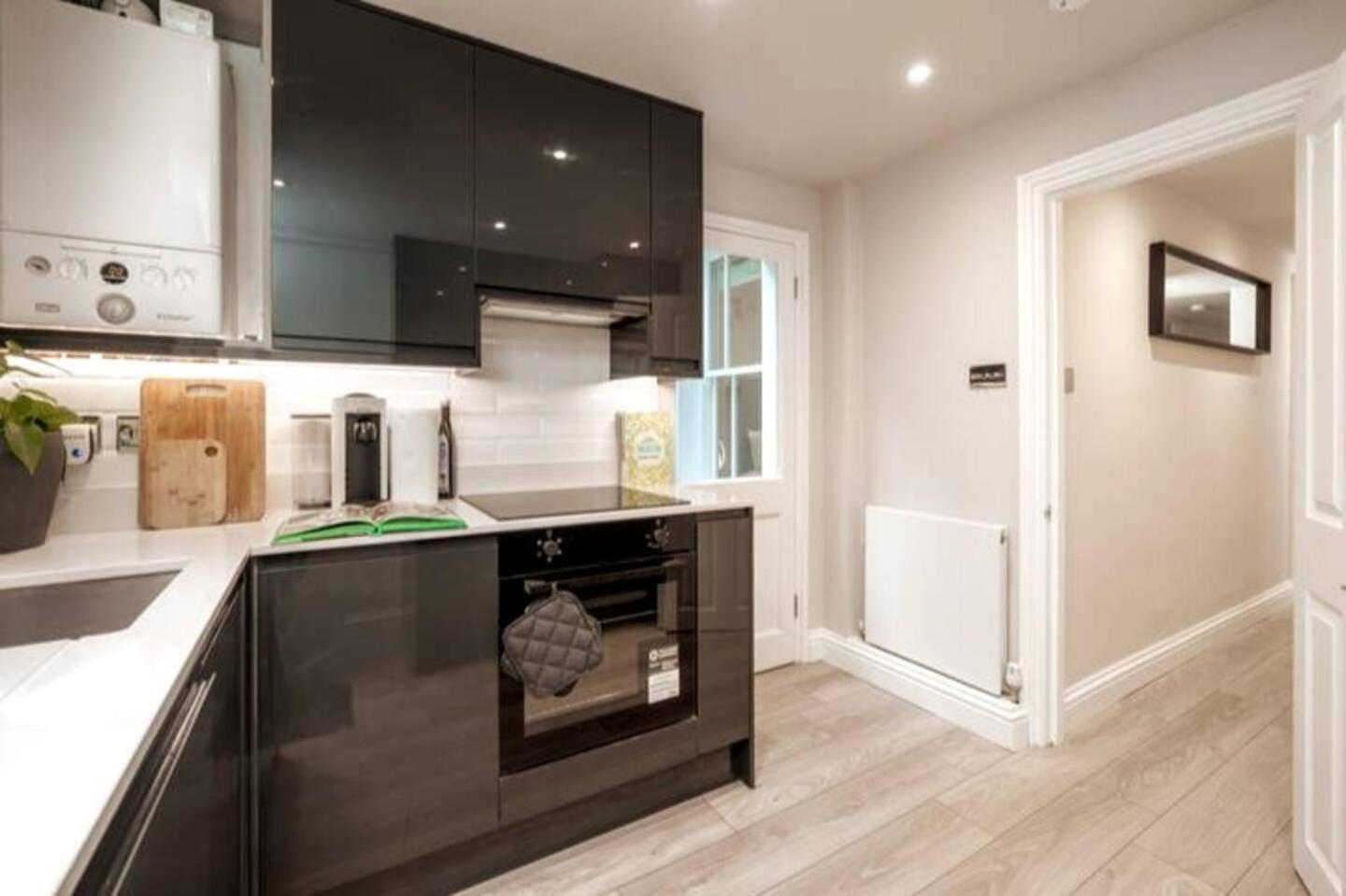 Appartamento Niru Experience Jewel Of Ifield Road *